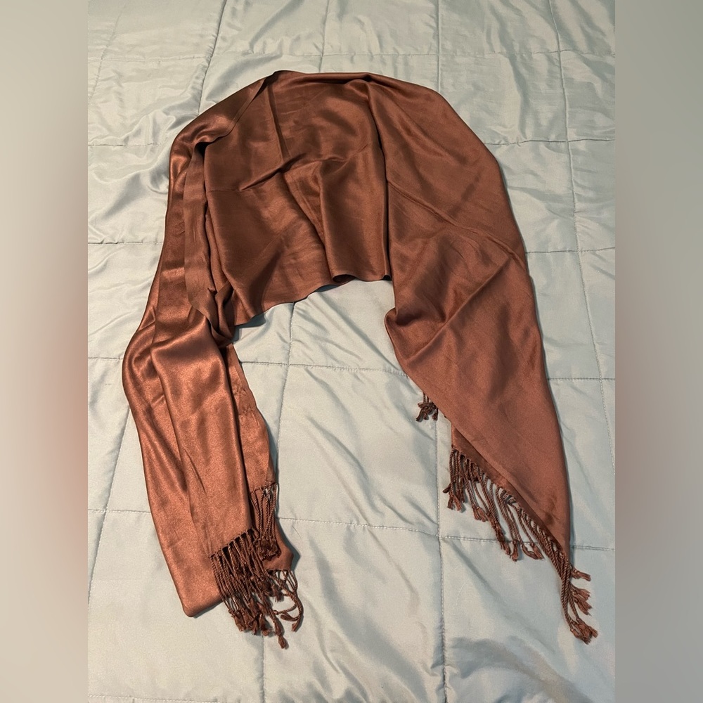 Silky brown scarf💕